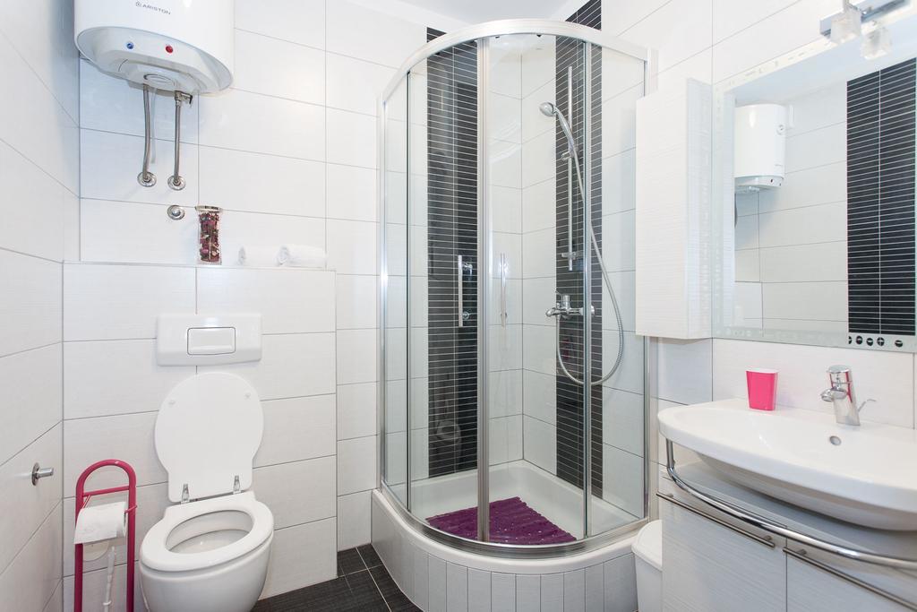 Near Beach Apartment Reno With Private Parking سبليت المظهر الخارجي الصورة