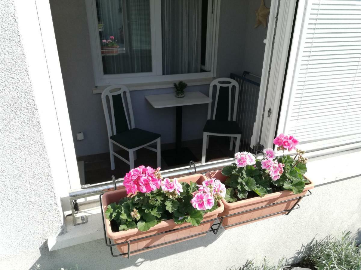 Near Beach Apartment Reno With Private Parking سبليت المظهر الخارجي الصورة