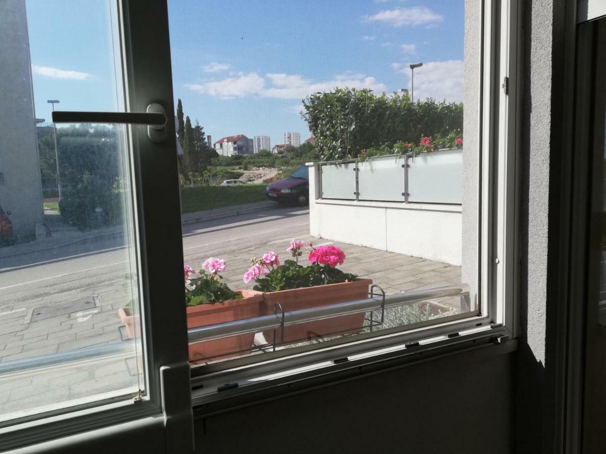 Near Beach Apartment Reno With Private Parking سبليت المظهر الخارجي الصورة